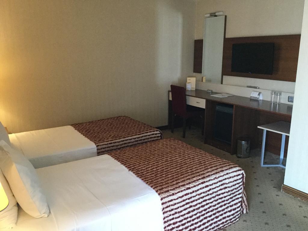 เดอะ บอสตันชึ โฮเต็ล Hotel อิสตันบูล ภายนอก รูปภาพ